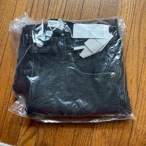 . Abercrombie and fitch curve love jeans. Ultra high rise 27 SHORT BLACK